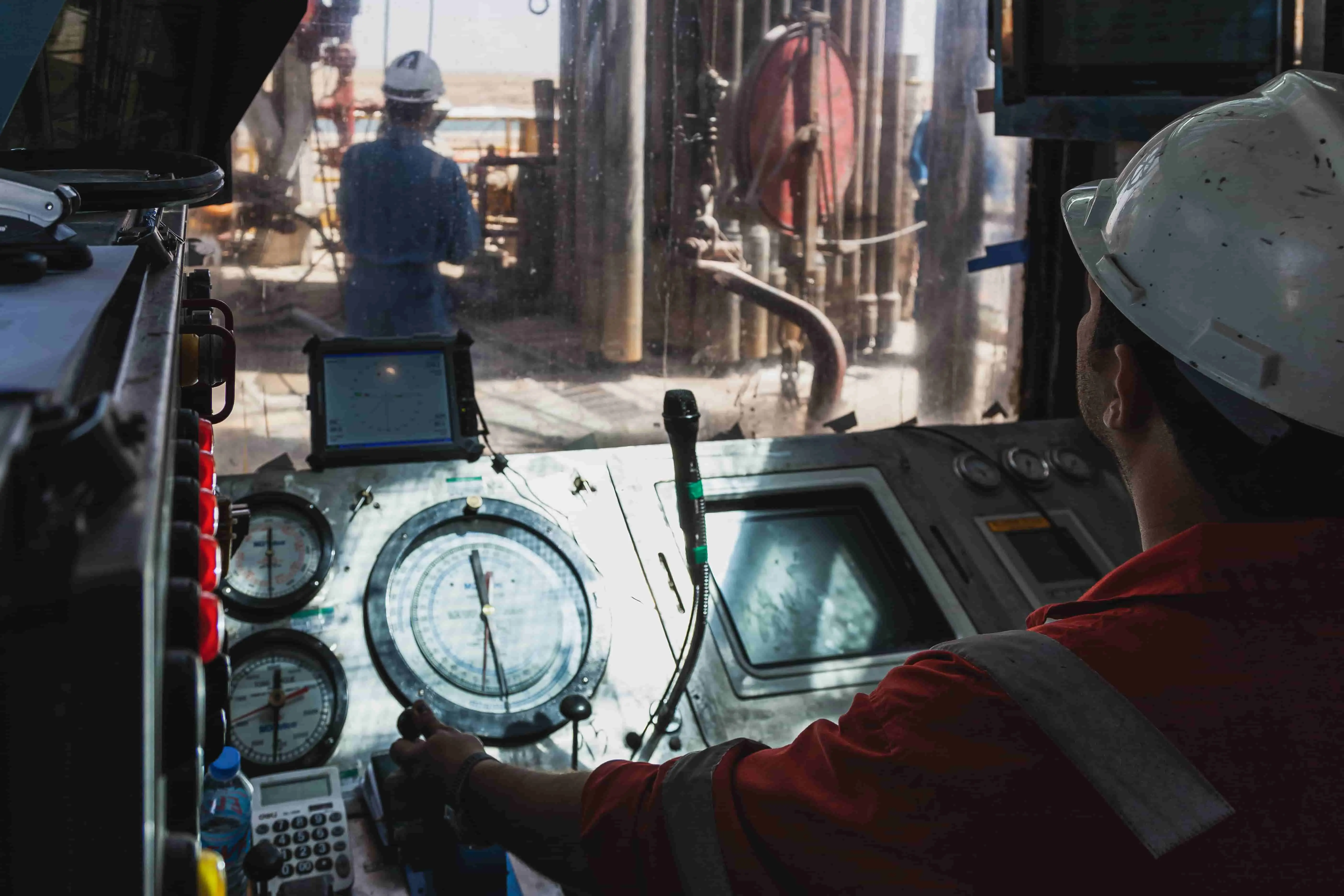 Oil and Gas Operations Control Room – Precision and Safety at Work